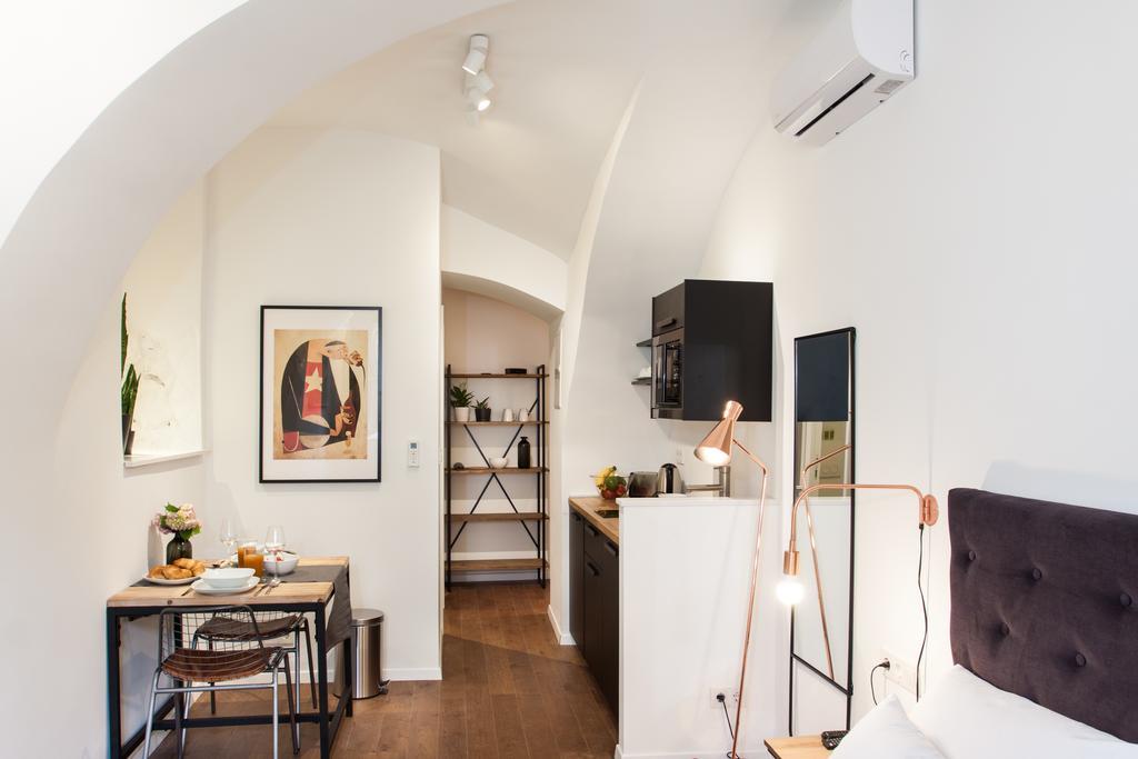 Irundo Zagreb - Old Town Apartments Exterior photo